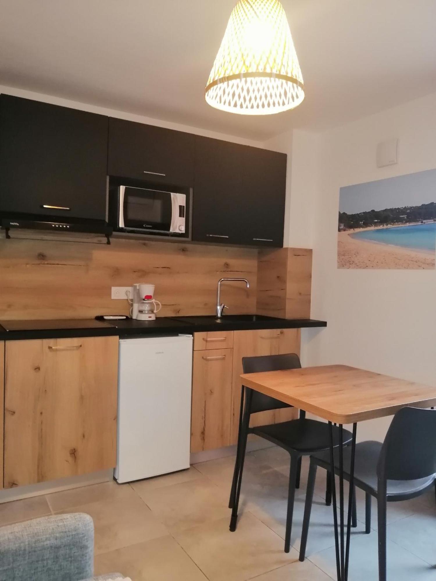 Residence Hoteliere Les Hameaux De Saint Cyprien 25 M2 Lecci Eksteriør bilde